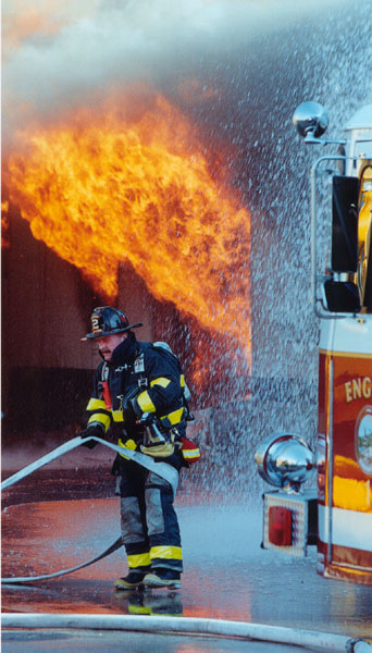 firefighterpic-EN12PRO.jpg (71171 bytes)